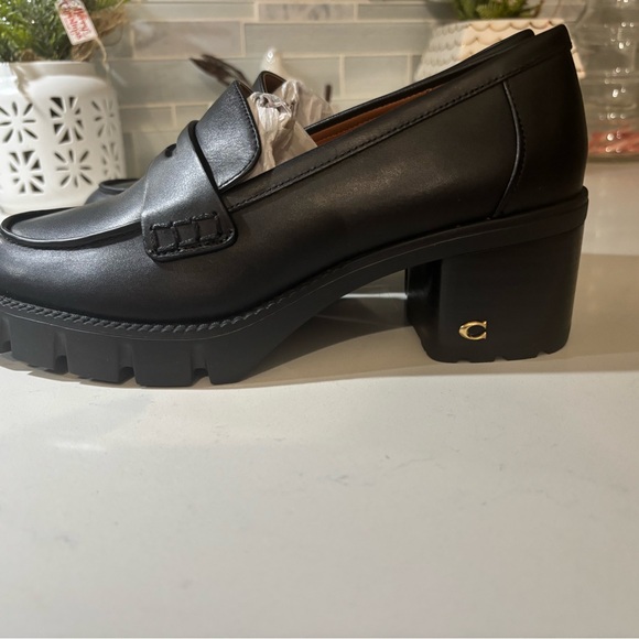 Coach women shoes - Picture 2 of 5